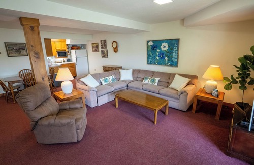 Mirror Lake Casa | Winnipesaukee lakefront townhome getaway with private beach, 3BRs, peaceful
