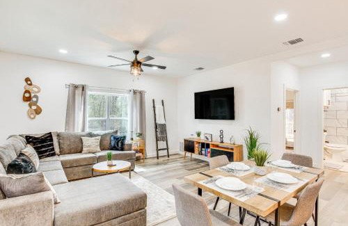 Winnsboro Casa | Winnsboro Barndominium with Fire Pit and Large Deck!