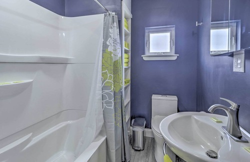 Winooski Apartamento | Winooski Main Street Apartment w/ Updated Interior