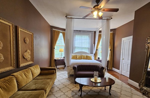 Madison Heights Cama Y Desayuno | Winridge Manor B&B