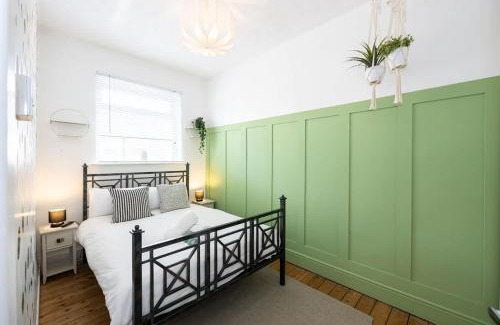 Manchester Casa | Winslow House- Close To Coop Etihad & Free Parking
