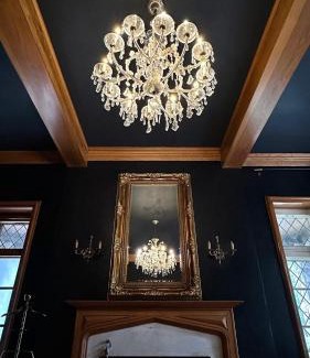 Sherbrooke Apartamento | Winston Churchill - le charme Tudor au cœur de Sherbrooke