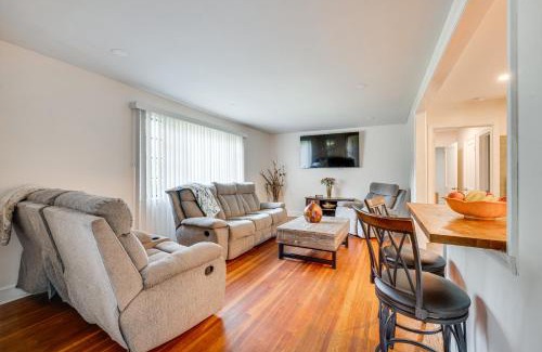 Winston - Salem Casa | Winston-Salem Home on 2 Acres - Spacious Deck!