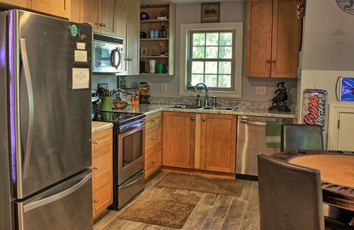 Winston - Salem Apartamento | Hombre de las cavernas de Winston-Salem