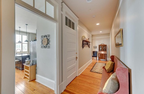 Winston - Salem Apartamento | Winston-Salem Vacation Rental - Walk Downtown!