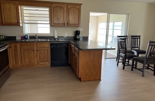 Florida South Atlantic Coast Casa | WINTER 24-25 NOW AVAILABLE ! Amazing Views, Great Fishing Lake and Pet Friendly!