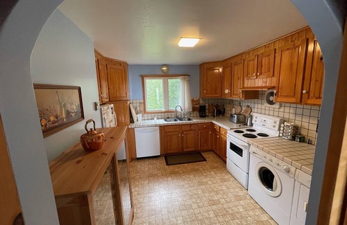 Ramara Cabaña | Winter & Fall Getaway - Pvt 120’Shoreline w/direct Lake Access - Snowmobiling