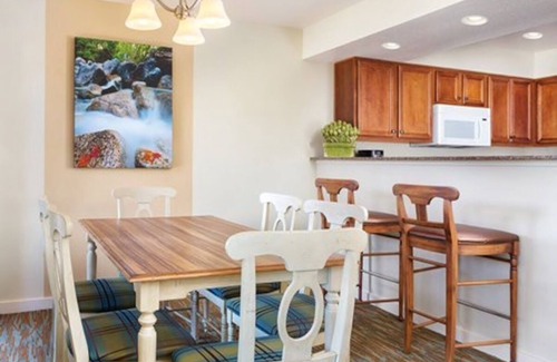 Round Hill Village Condominio | Año Nuevo 2020 en Tahoe Resort 5BR 2BR / 2BA Condo de 5 estrellas (para 6)
