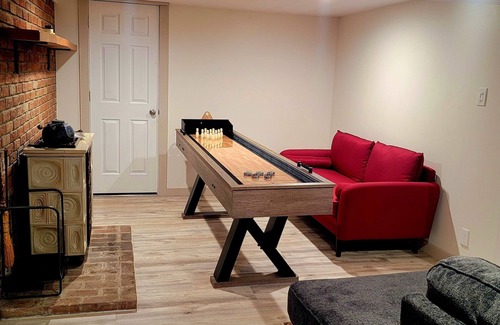 Mendon Casa | Winter Lore – 4BR Mountain Getaway w/ Hot Tub, Game Room & Pet-Friendly Vibes!