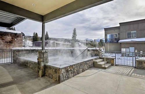 Winter Park Apartamento | Winter Park Condo with Fireplace - 4 Mi to Slopes!