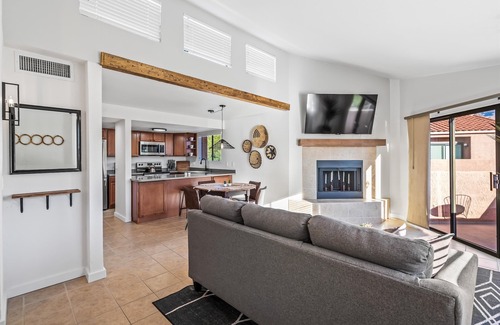 Tucson Condominio | Winter-Ready Oasis Sabino Canyon Pool & Spa