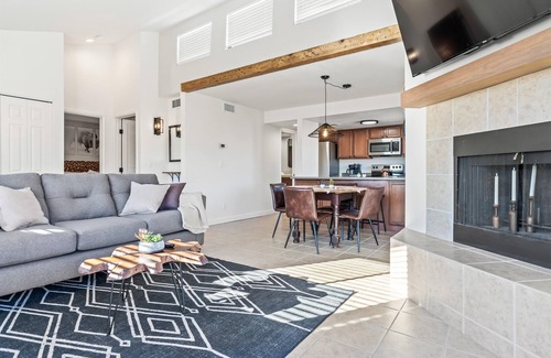 Tucson Condominio | Winter-Ready Oasis Sabino Canyon Pool & Spa