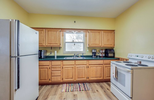 Ironwood Casa | Winter Sports Paradise: Wisconsin Family Home
