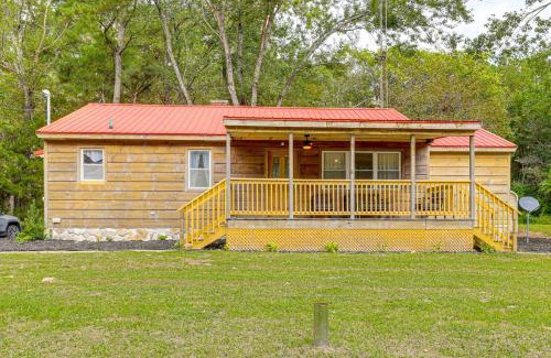 Lincoln Casa | Winter Trails and Relax Cabin 4 Mi to Delaware Bay