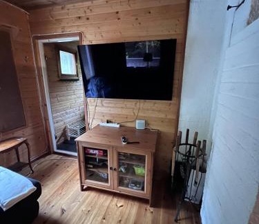 Iltasmaki Casa | Winter Wonderland Cabin in Hmeenlinna, Finland