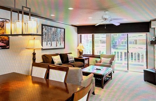 Beaver Creek Cabina | Winter Wonderland Luxury 2-bedroom lodge steps from the ski lifts in BC Village