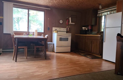 Rhinelander Cabina | Wintergreen Cabin #1 on Moen Lake Chain