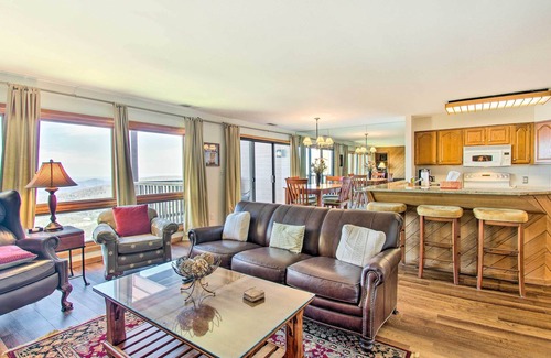 Nellysford Apartamento | Wintergreen Condo w/ Balcony + Mountain Views!