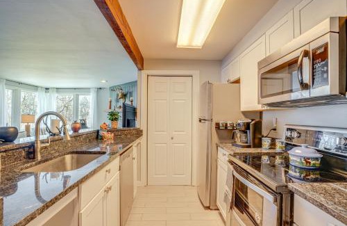 Nellysford Apartamento | Wintergreen Resort Condo Deck and Golf Course Views