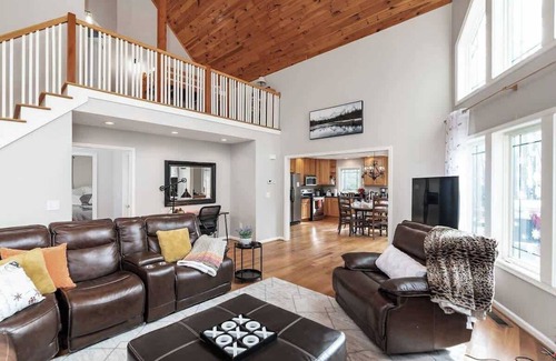 Chestnut Springs Chalet De Esquí | Wintergreen Ridge Retreat