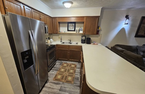 Ghent Condominio | Winterplace D106 Ski in Ski Out Condo First Floor