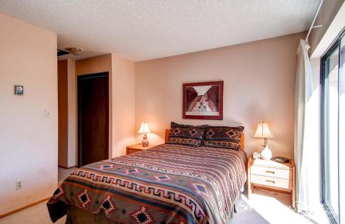 Four O'Clock Casa | Winterpoint 42 by Ski Country Resorts