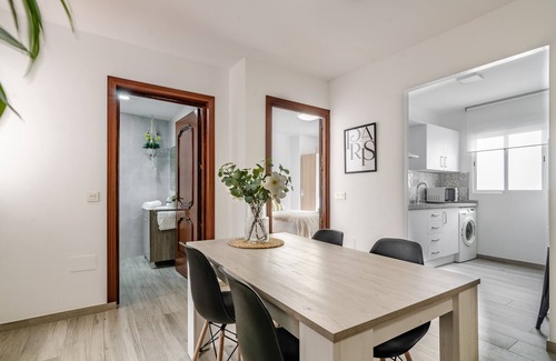 El Molinillo Apartamento | WintowinRentals Fabuloso, WIFI y Parking Gratis.