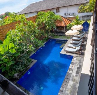 Batu Bolong Casa | Wiras Village