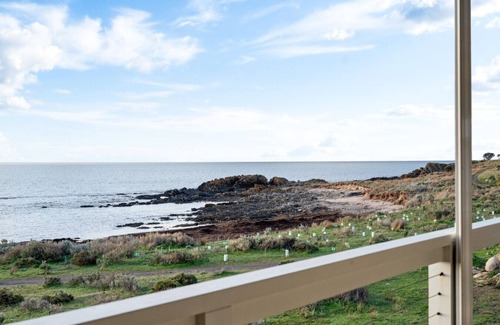 Wirrina Cove Casa | Wirrina Waters Stunning Horizons with Hot Tub