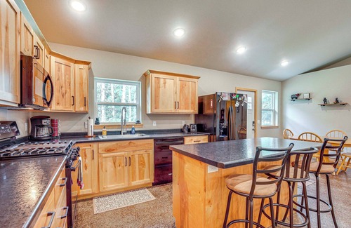 Arbor Vitae Cabaña | Wisconsin Cabin Hideaway: 3 Mi to Lakes