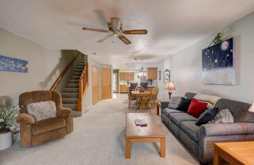 Lake Delton Casa | Wisconsin Dells Escape - Amazing Views - Pools