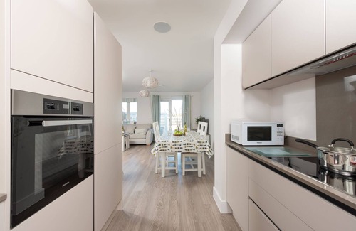 Crantock Casa | Wish You Were Here - A two-bedroom house with an enclosed garden, hot tub and open plan living just