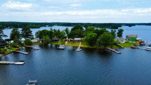 Chapin Casa | Wishing & Fishing on Lake Murray, SC