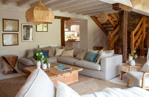 Valdaliga Casa | Wishome - Casa nueva piscina climatizada cerca de Comillas