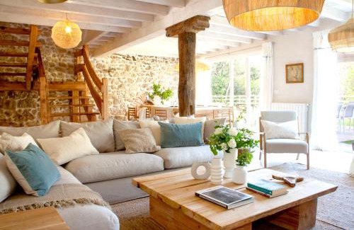 Valdaliga Casa | Wishome - Casa nueva piscina climatizada cerca de Comillas