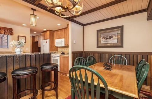 Jackson Hole Casa | Wister G: 2Br + Loft - North Jackson -Nice Townhome -1 ¡Milla a Grand Teton Park y Grand Teton Views!