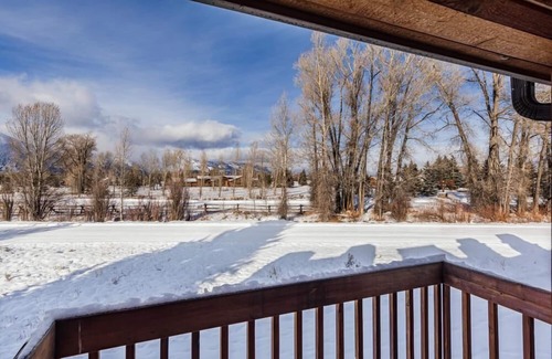Jackson Hole Casa | Wister G: 2Br + Loft - North Jackson -Nice Townhome -1 ¡Milla a Grand Teton Park y Grand Teton Views!