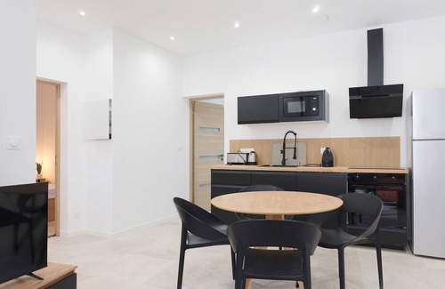 Aigues-Vives Apartamento | Wisteria