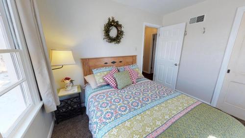 Monticello Casa | Wisteria Vine Cottage