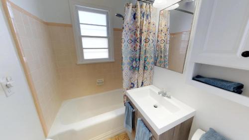 Monticello Casa | Wisteria Vine Cottage