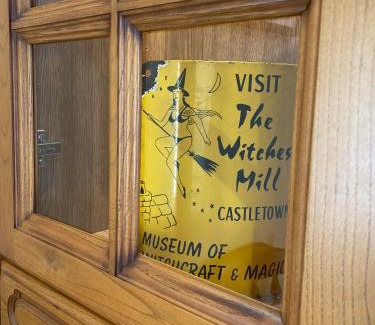 Castletown Casa | Witches Mill Castletown