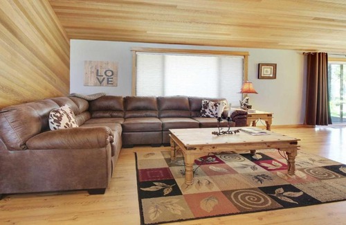 Deer Park Casa | Witchhazel 1
