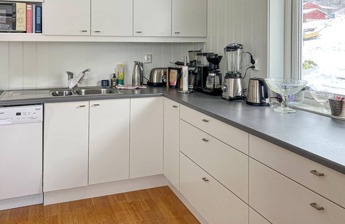 Halsa Casa | Alojamiento de 2 habitaciones en Valsøyfjord