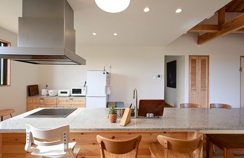 Shiraho Casa | With brick BBQ facilities and garden A whole new / Ishigaki Okinawa