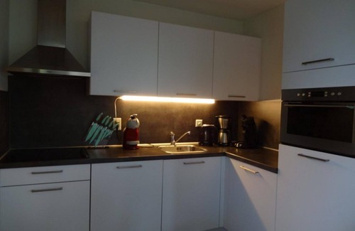 Breskens Casa | With its 4 bedrooms, this property can accommodate 8 people.