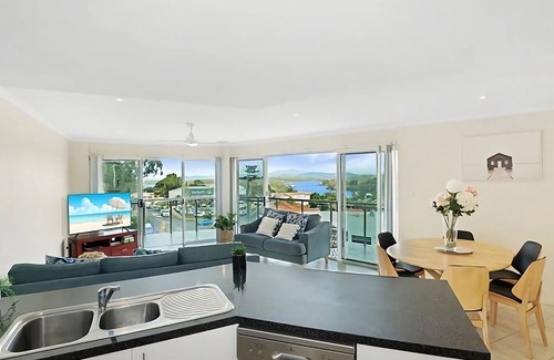 Nambucca Heads Apartamento | With stunning ocean views and open living, enjoy the coastal lifestyle of Beauty on Bowra.
