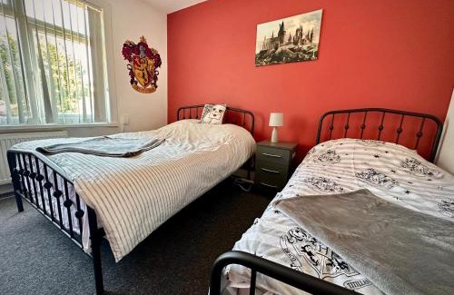 Watford Apartamento | Wizards Corner Spacious 3 bed near Watford Junction