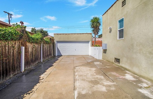 West Los Angeles Casa | WLA, 3 Bedroom with 2 bathroom, Furnished