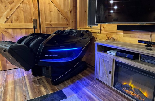 Bretton Woods Cabina | WM dream home in National Forest; AC, swimspa, beach, massage chair, and dog friendly!