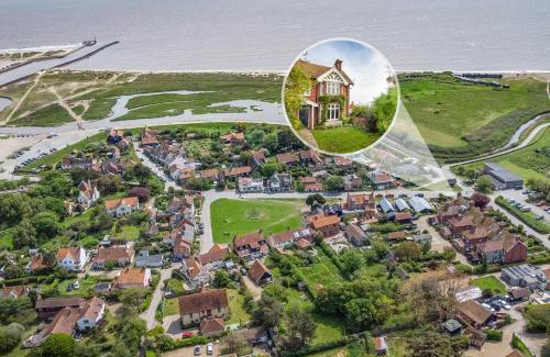 Walberswick Casa | Wobbly Wick